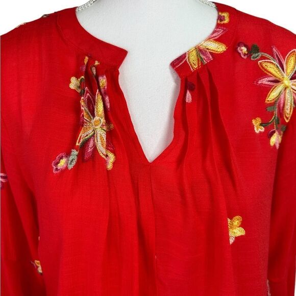 Figueroa and Flower Red Embroidered Blouse Size L Slit Neck With Tank - Picture 2 of 9